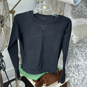 Black lululemon warmup pullover size 4